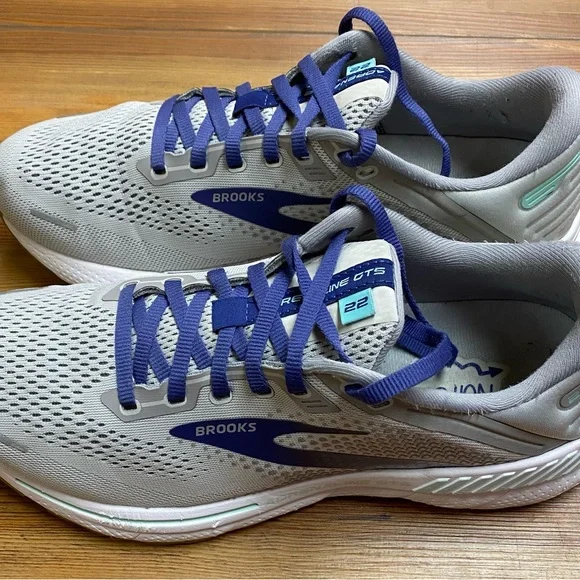 Brooks Adrenaline GTS 22 - Women's Size 10W - Gray/Purple EUC Running Walking - Picture 2 of 8